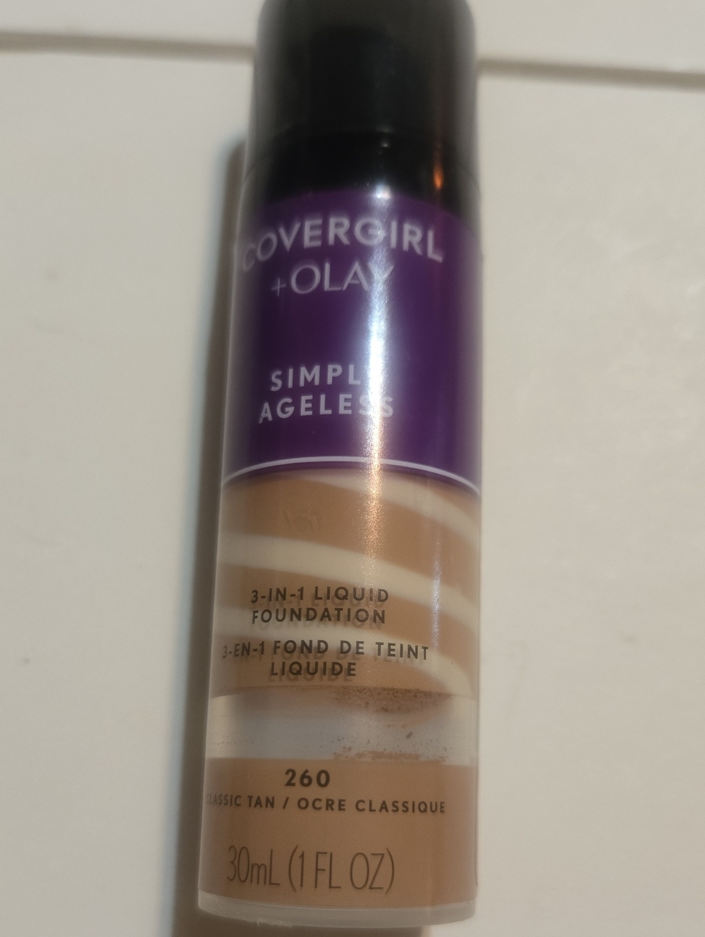 COVERGIRL OLAY Simple Ageless 3-in-1 Liquid Foundation - Classic Tan (260) NWOT - Picture 2 of 3